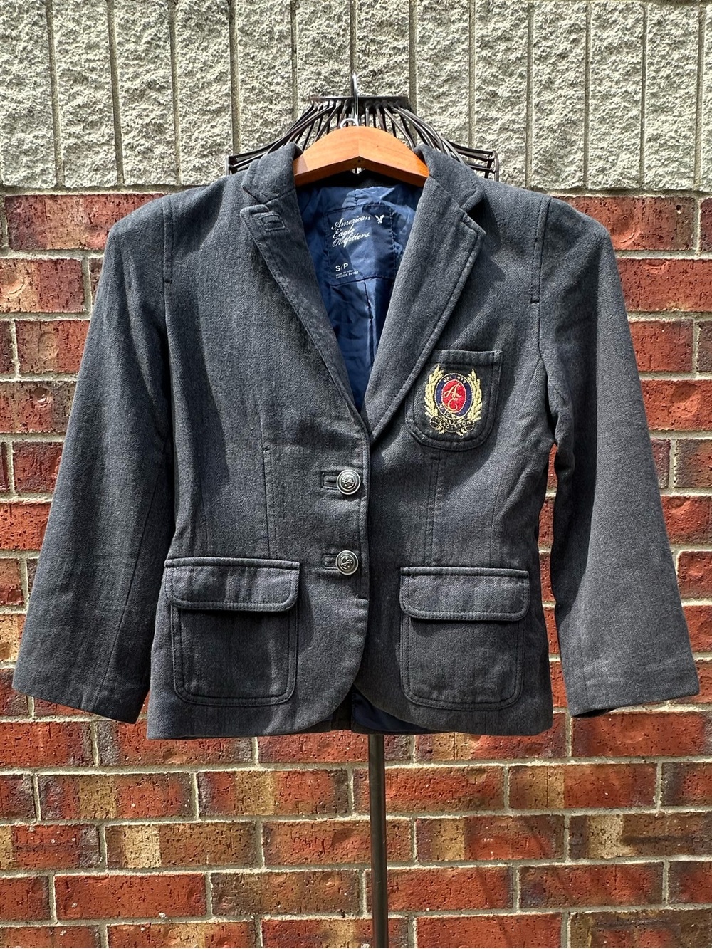 American Eagle Outfitter Blazer Gold Red Blue Crest Embroidery Jacket Sportscoat